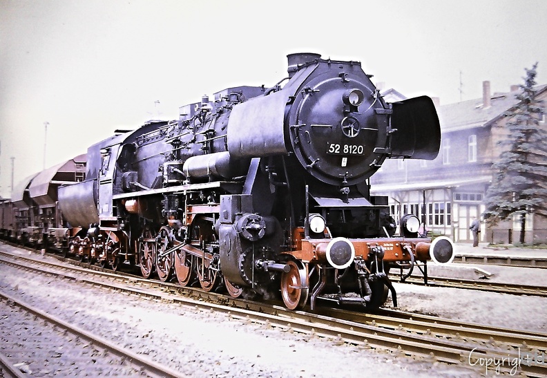 52-8120 Bhf-Pretzsch 1990.11